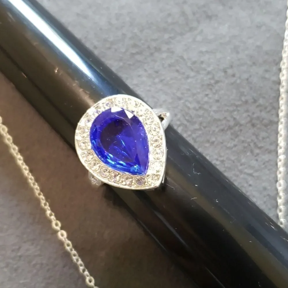 New sapphire set/ necklace, earrings and ring